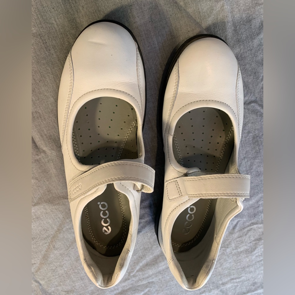 Ecco Women's Cream Mary Jane Shoes